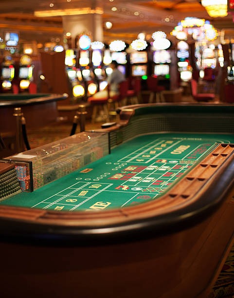 Fortune Tiger slot game interface showing five reels, paytable, and bet controls on hometogel slot
